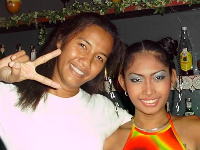 beauties.jpg (37311 bytes)