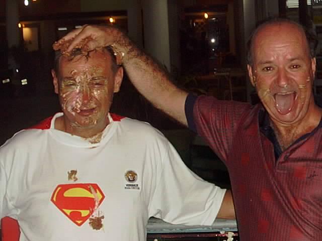 somemorecakeb.jpg (32661 bytes)